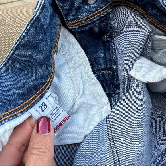 Hudson Jeans original made in the USA size 28 perfectly broken in & gently used. - Picture 4 of 12